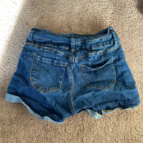 Denim shorts - Picture 4 of 4